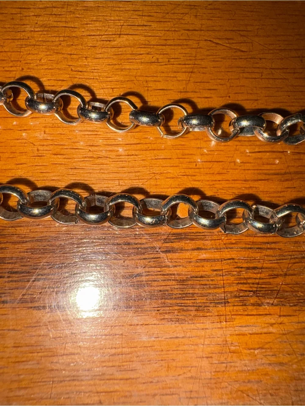 Man’s wallet chain
